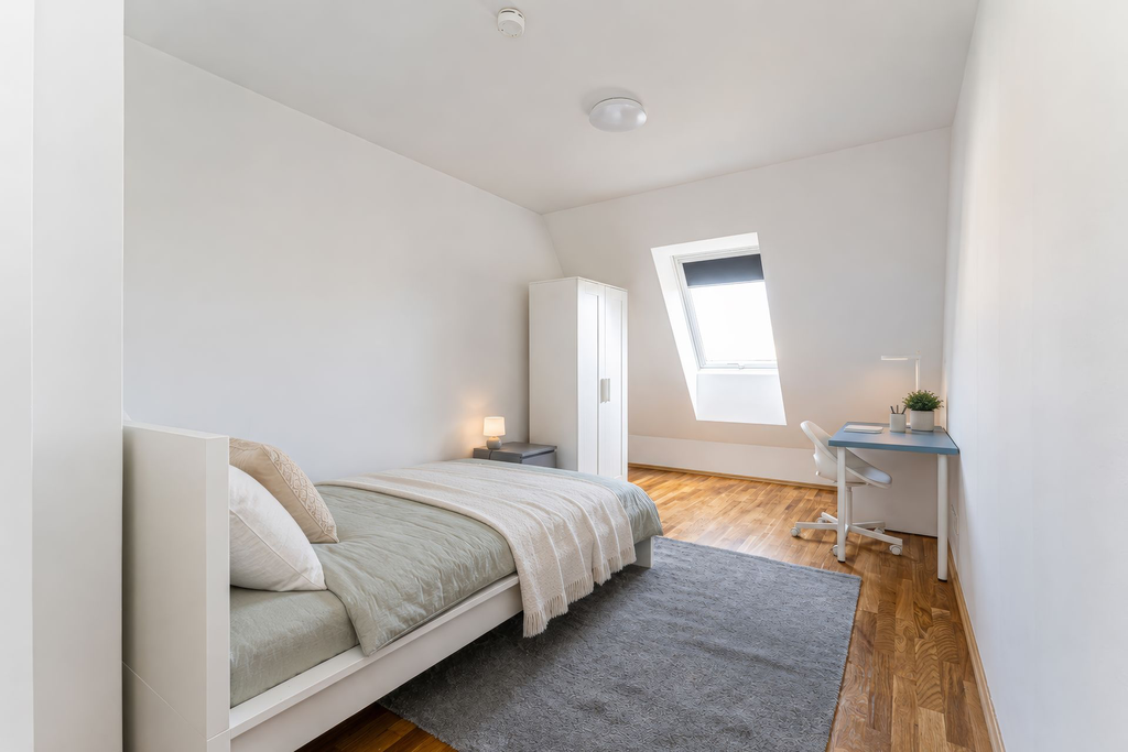 Room 1.4.webp