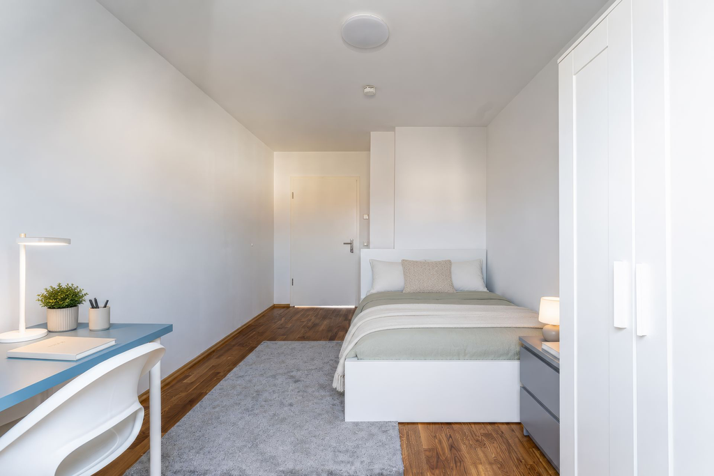 Room 1.1.webp