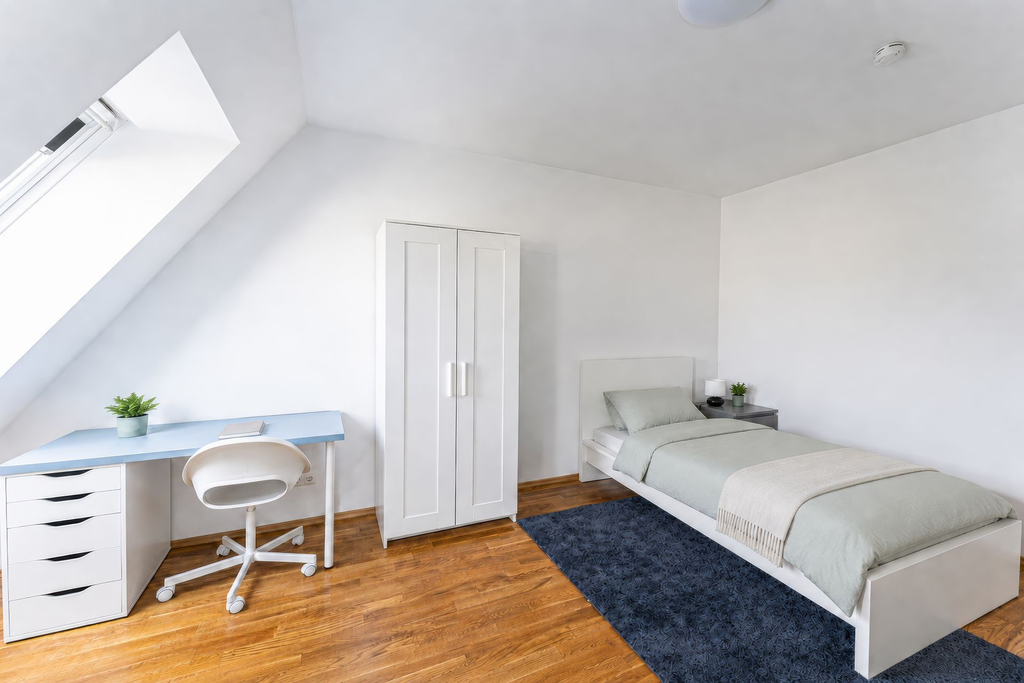 Room 4.2.webp