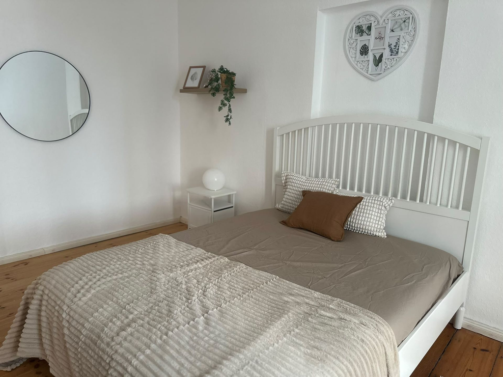 bd17925a-f3cf-4225-a2d2-696213757765.webp